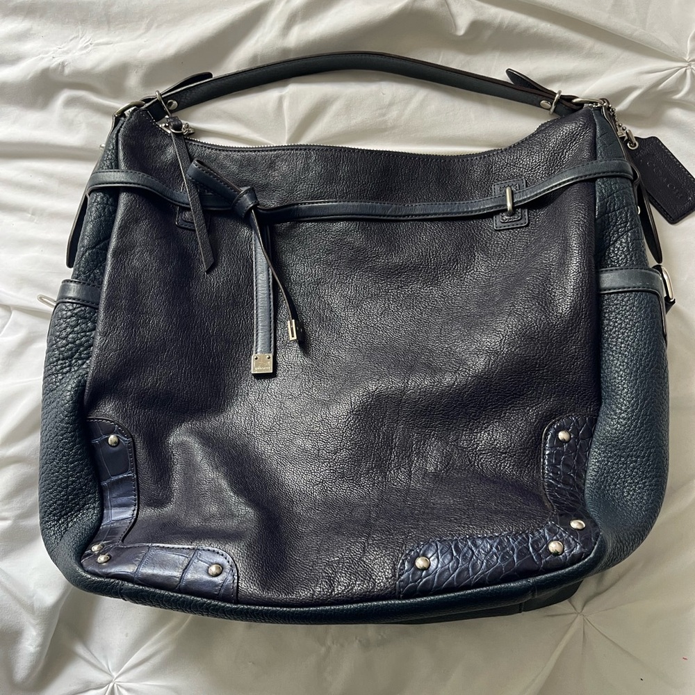 Coach Pinnacle Hobo bag like new condition